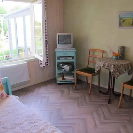 House Ker Mesange بيت للعطل